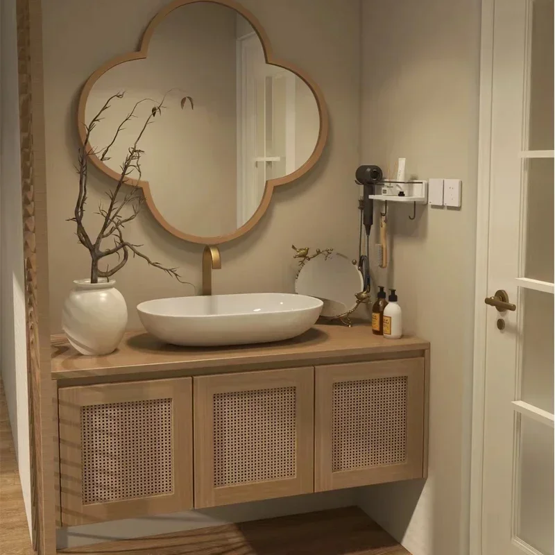 Japanese Home Bathroom Design - Rak Kabinet Kamar Mandi Jepang dengan